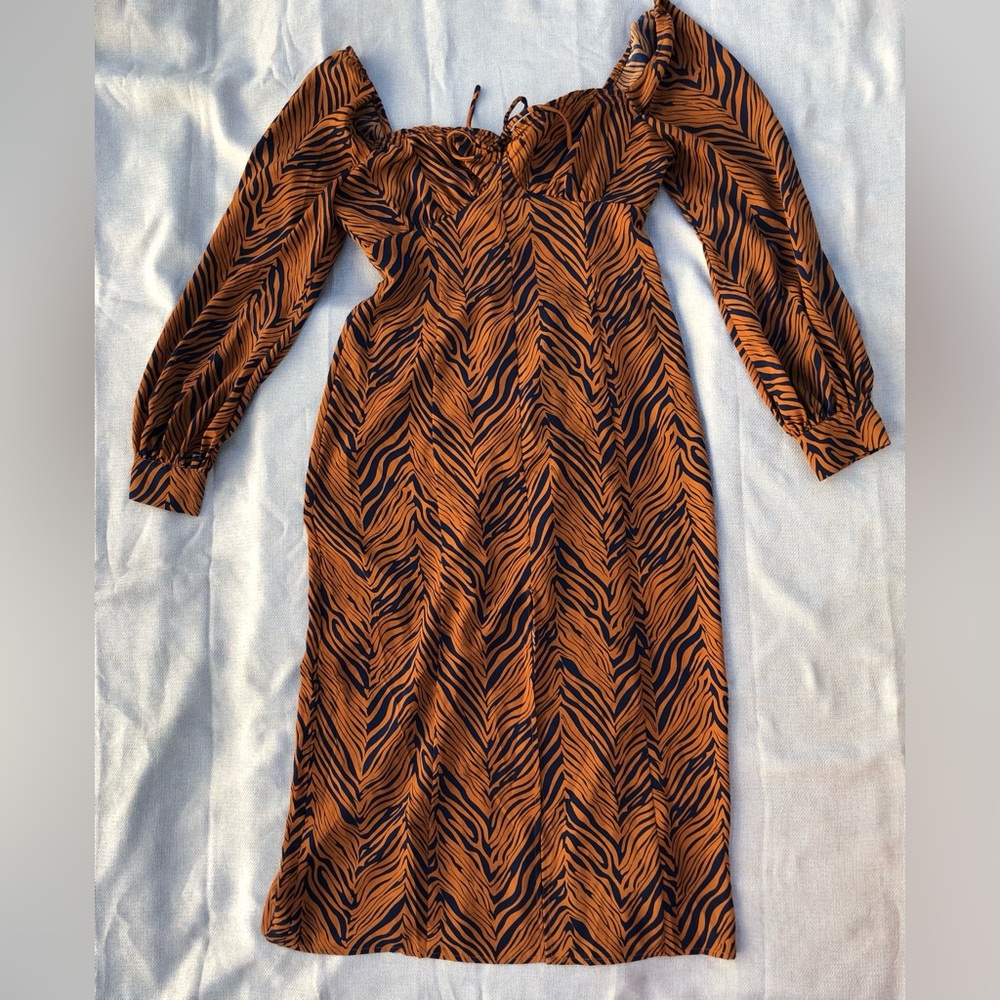LUSH Animal Print Puff Sleeve Midi Dress